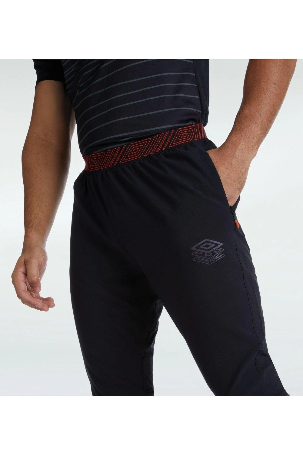 UMBRO Pro Training Elite Hybrid Pants 4 UMBRO Pro Training Elite Hybrid Pants - Image 2