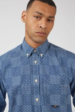 Ben Sherman Chambray Patchwork Geo Print -Joe Browns Store m5059508551519 blue xl 4